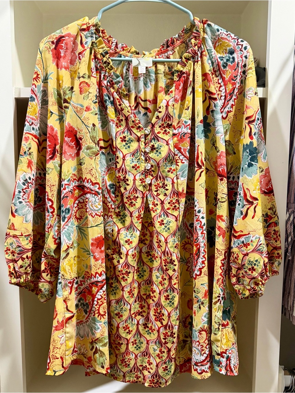 Fig and Flower Yellow Paisley Floral Metallic Boho Top size 1X